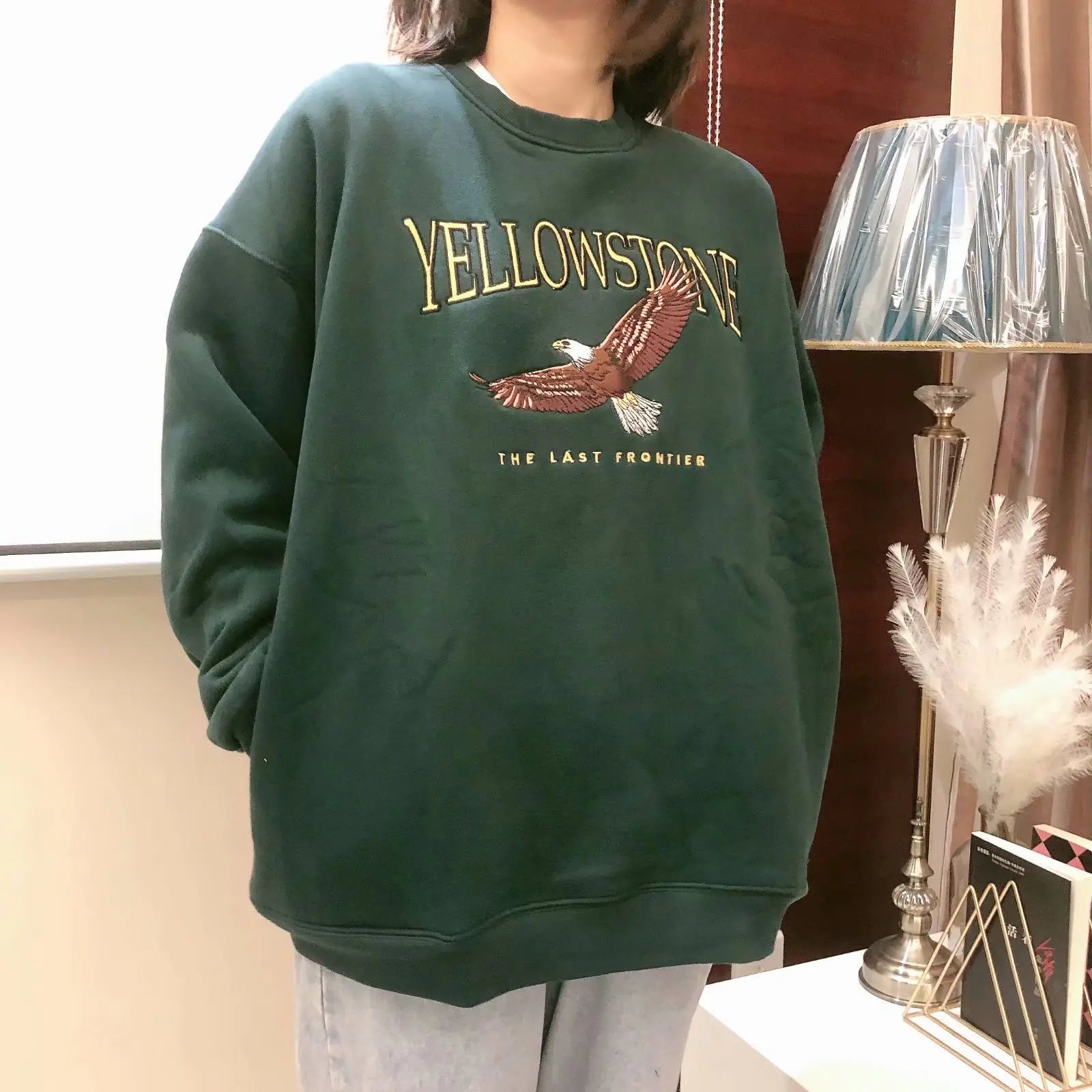 Moletom de Fleece Bordado com Águia de Gola Redonda